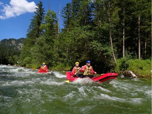 10 Epic River Rafting Spots for Thrills and Adventure